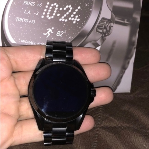 COPY - MK Smart Watch - Picture 2 of 3